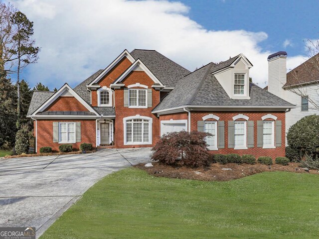 view of front of house with a front yard