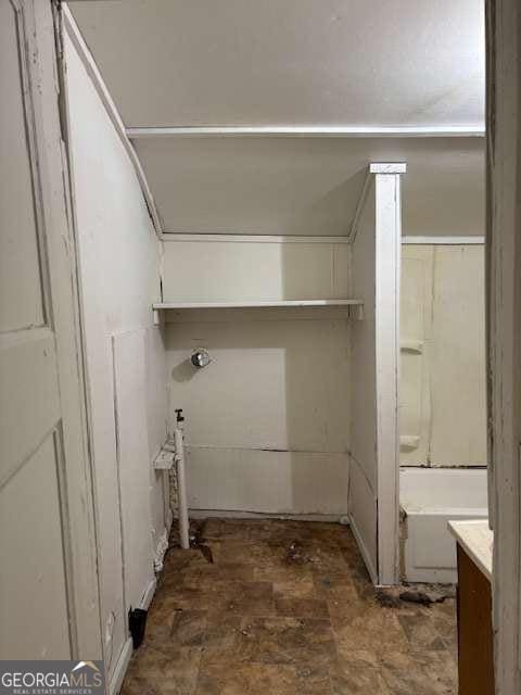 161 Cotton St, Commerce, GA 30529 - view of washroom