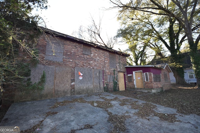 view of property exterior