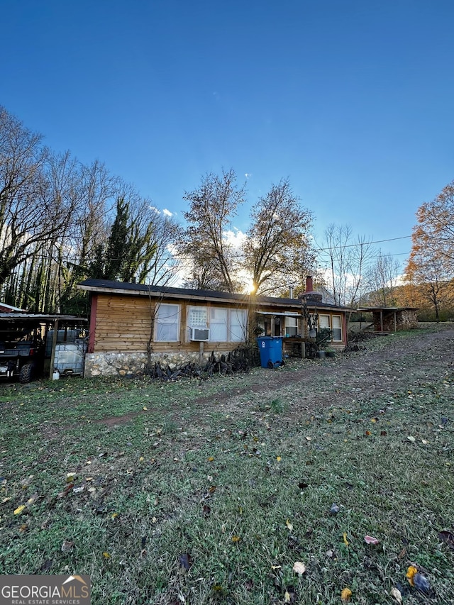 exterior space featuring a yard