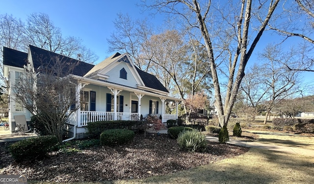 view of front facade with covered porch