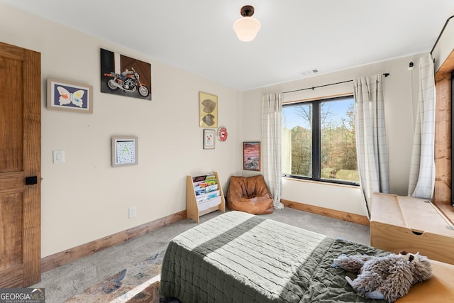 view of carpeted bedroom