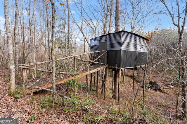 view of outbuilding