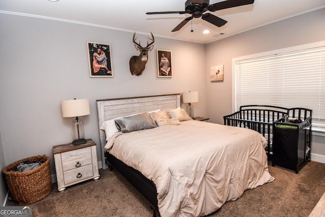 carpeted bedroom featuring baseboards, visible vents, crown molding, and recessed lighting