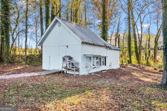 view of outbuilding