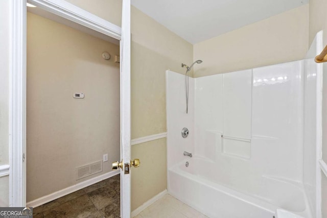 bathroom featuring shower / tub combination