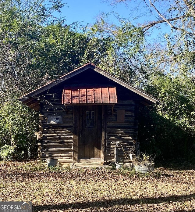 view of outdoor structure