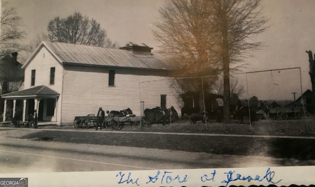 view of home's exterior