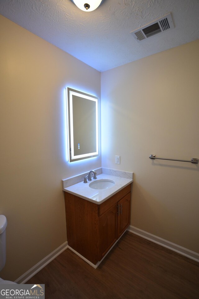 unfurnished room featuring concrete flooring