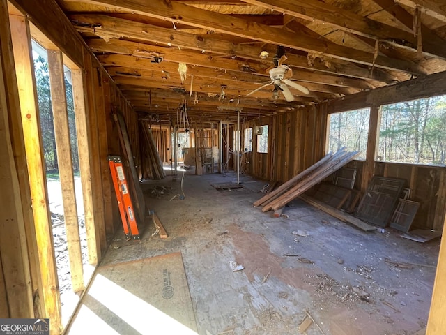 miscellaneous room with ceiling fan