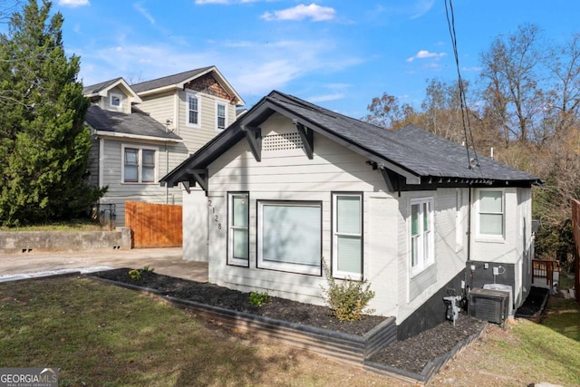 exterior space featuring a yard