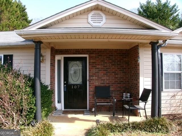 view of entrance to property