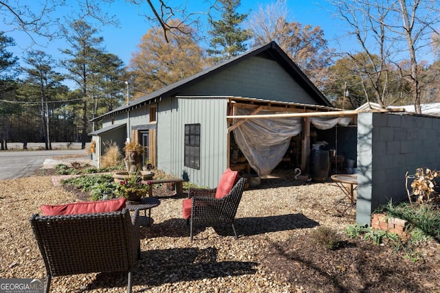 view of home's exterior