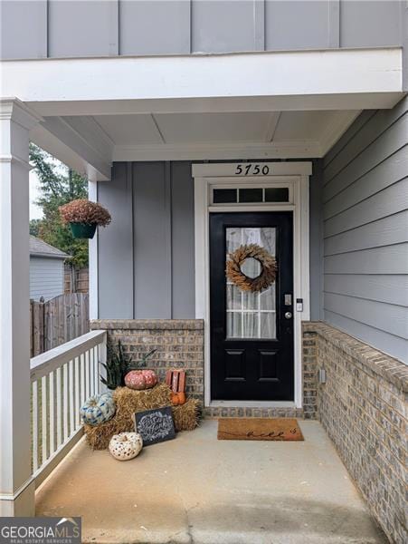 view of entrance to property