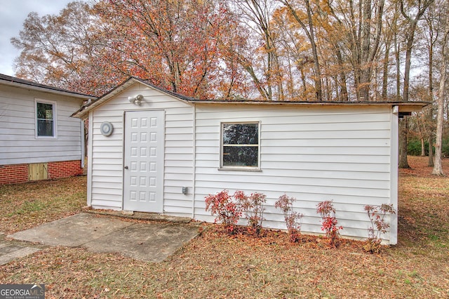 view of outbuilding