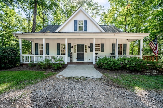 view of front of house with a porch