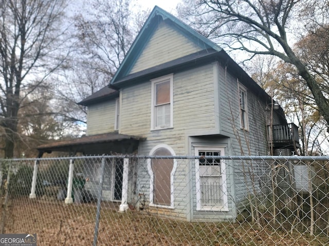 view of front of property