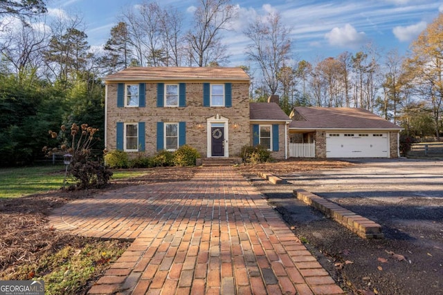 view of front facade with a garage