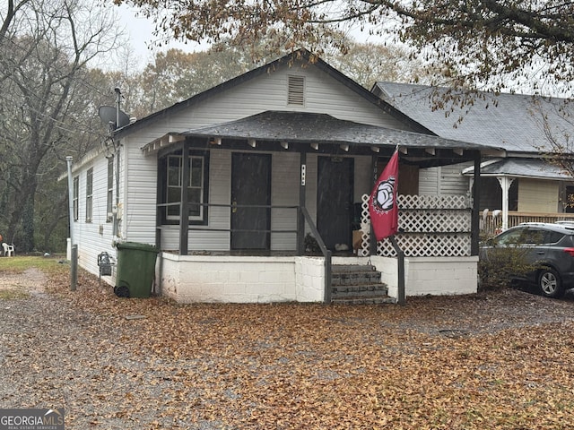 bungalow featuring covered porch