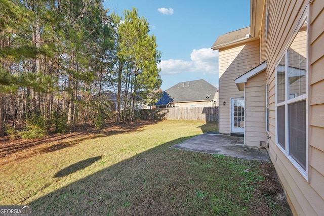 view of yard with a patio