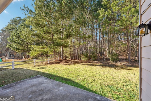 view of yard with a patio area