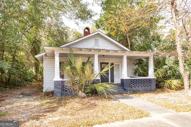 view of front facade with covered porch