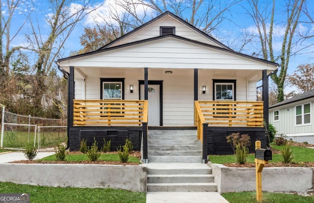 view of front of home with covered porch