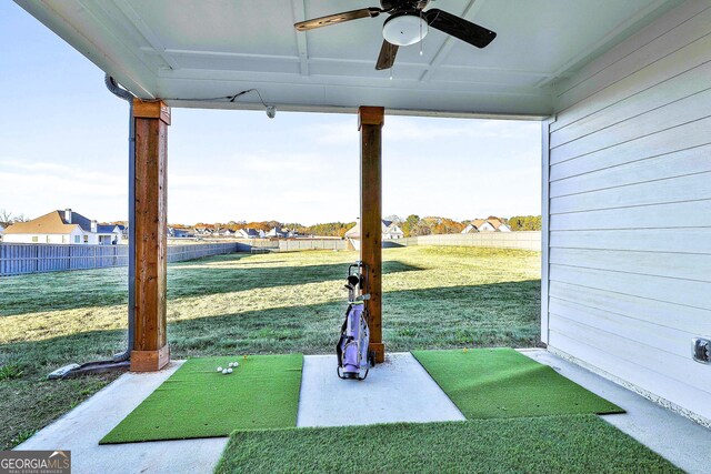 unfurnished room featuring ceiling fan and light hardwood / wood-style flooring