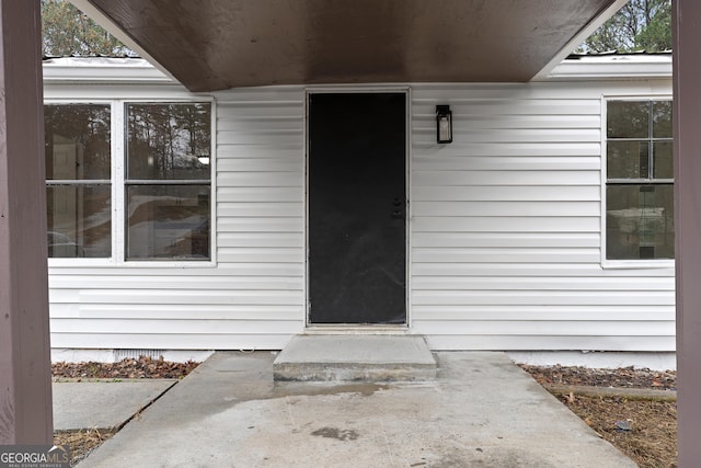 view of property entrance