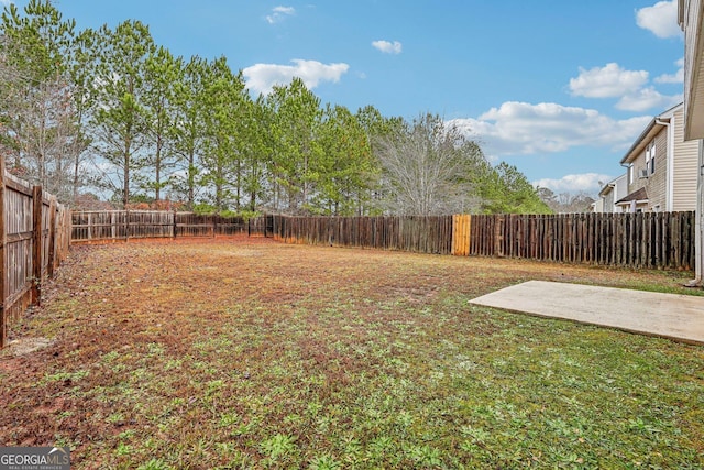 view of yard with a patio