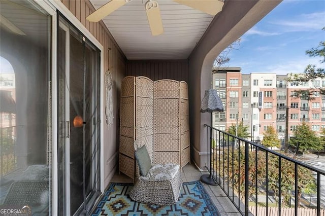 balcony with ceiling fan