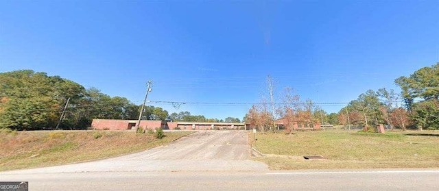 Listing photo 3 for 4117 Greenville Rd, Lagrange GA 30241