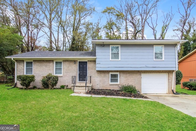 3900 Emerald N Dr, Decatur, GA 30035 - split level home featuring a front yard and a garage