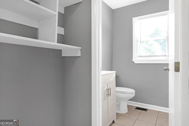 unfurnished room featuring hardwood / wood-style floors