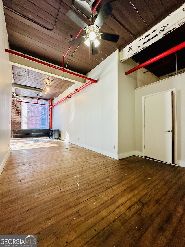 garage with ceiling fan