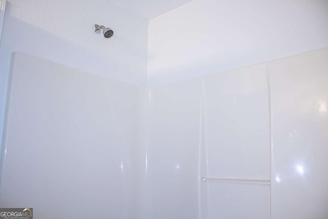 room details with walk in shower