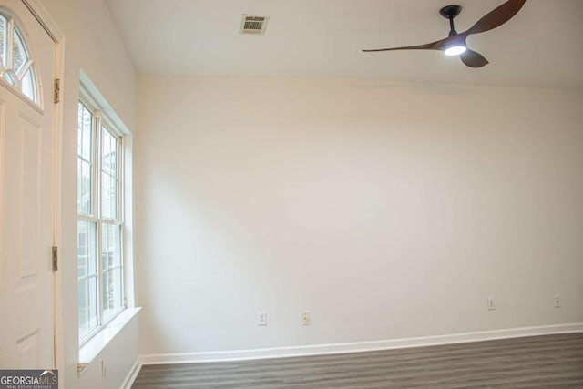 spare room featuring ceiling fan