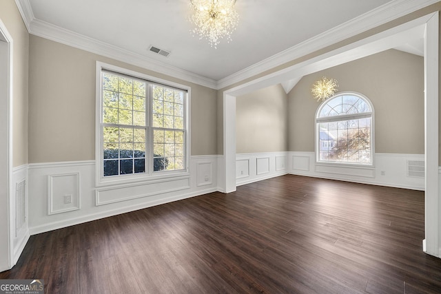 unfurnished room featuring a chandelier, visible vents, and dark wood-style floors