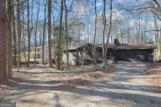 single story home featuring a garage