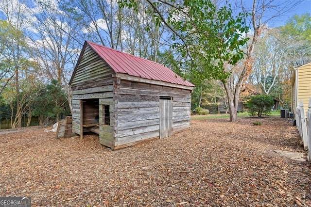 view of outdoor structure