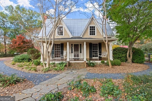 view of front of property with covered porch