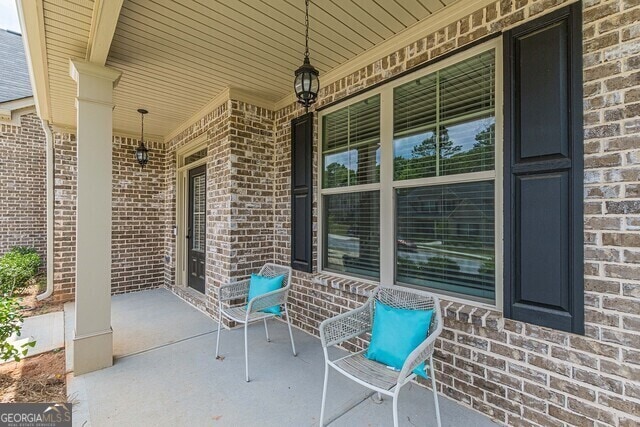 view of patio featuring covered porch