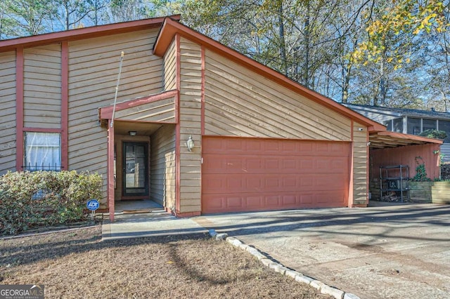 view of front of property