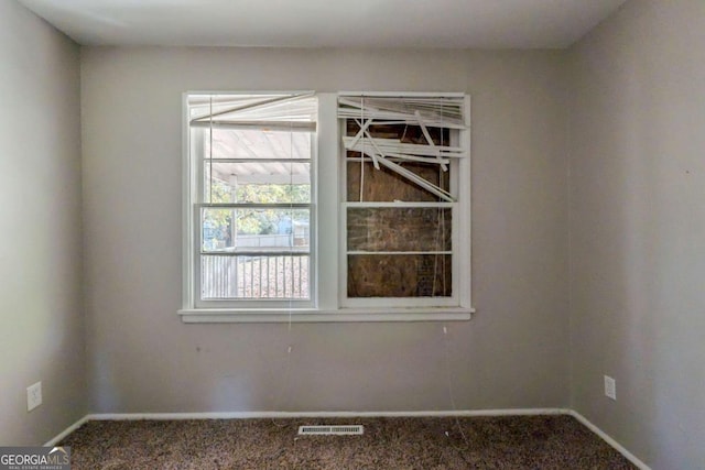 empty room with carpet