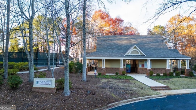 view of front of home with covered porch