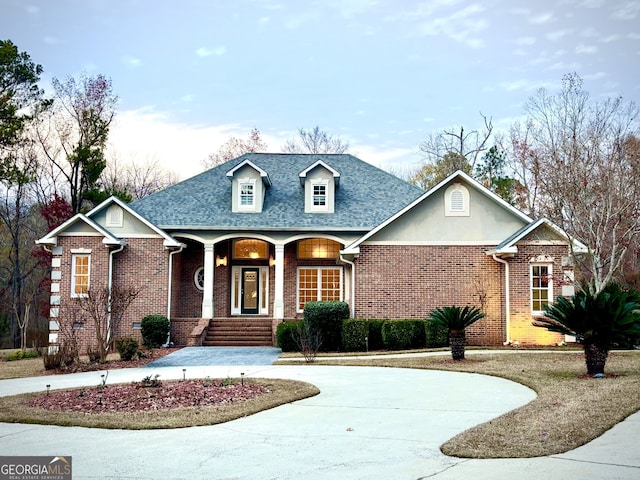 view of front of home featuring a porch