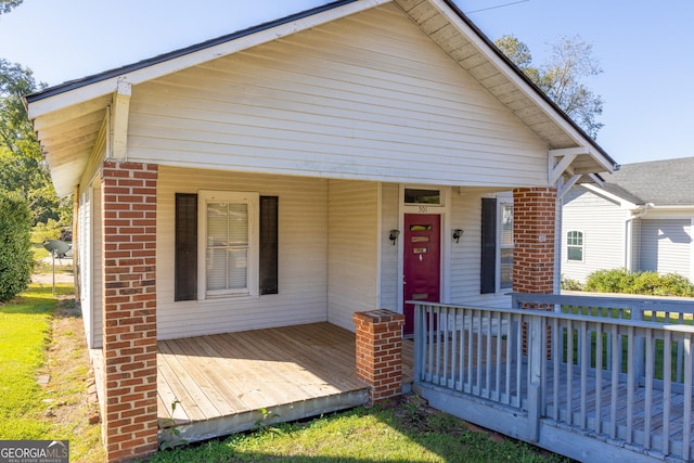 bungalow-style house with covered porch