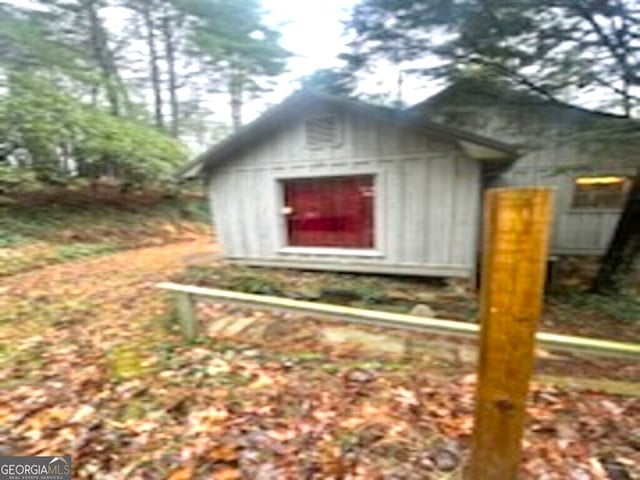 view of outbuilding