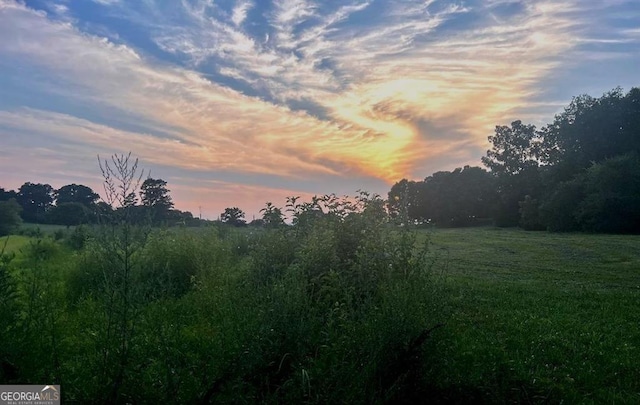 view of nature at dusk