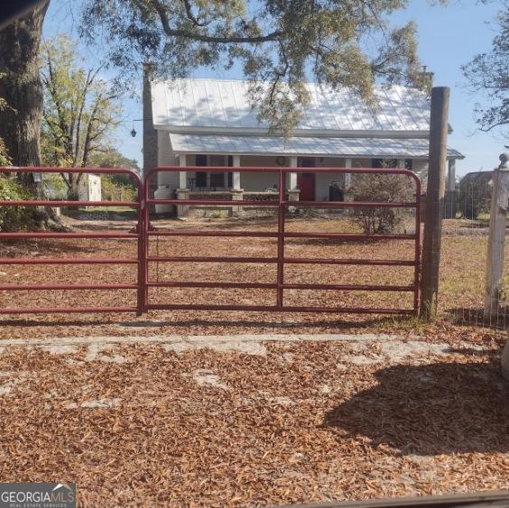 40 Allgood Rd, Carlton, GA 30627 - view of yard with a gate